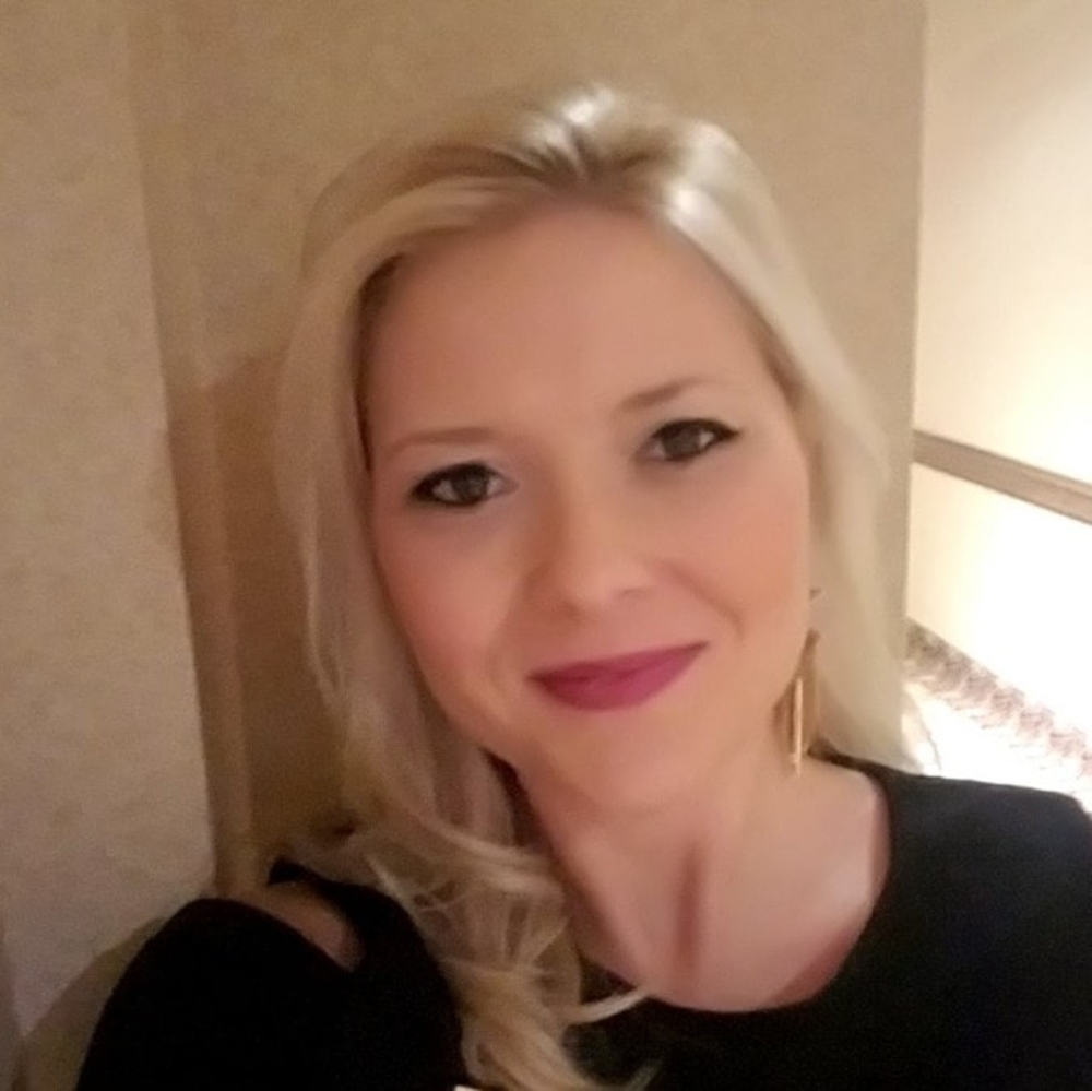 Meet your Posher, Liz